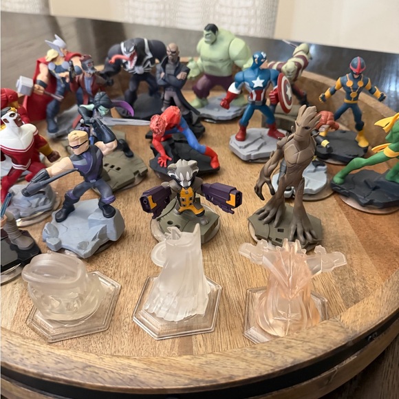 Marvel Disney Infinty Characters - Picture 2 of 5